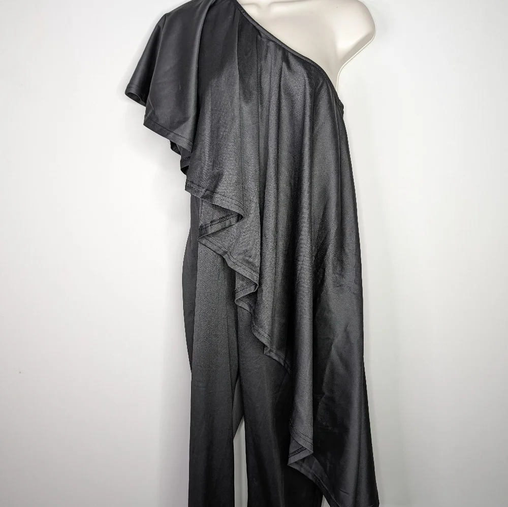 One Arm Off The Shoulder Jumpsuit - Picture 2 of 6